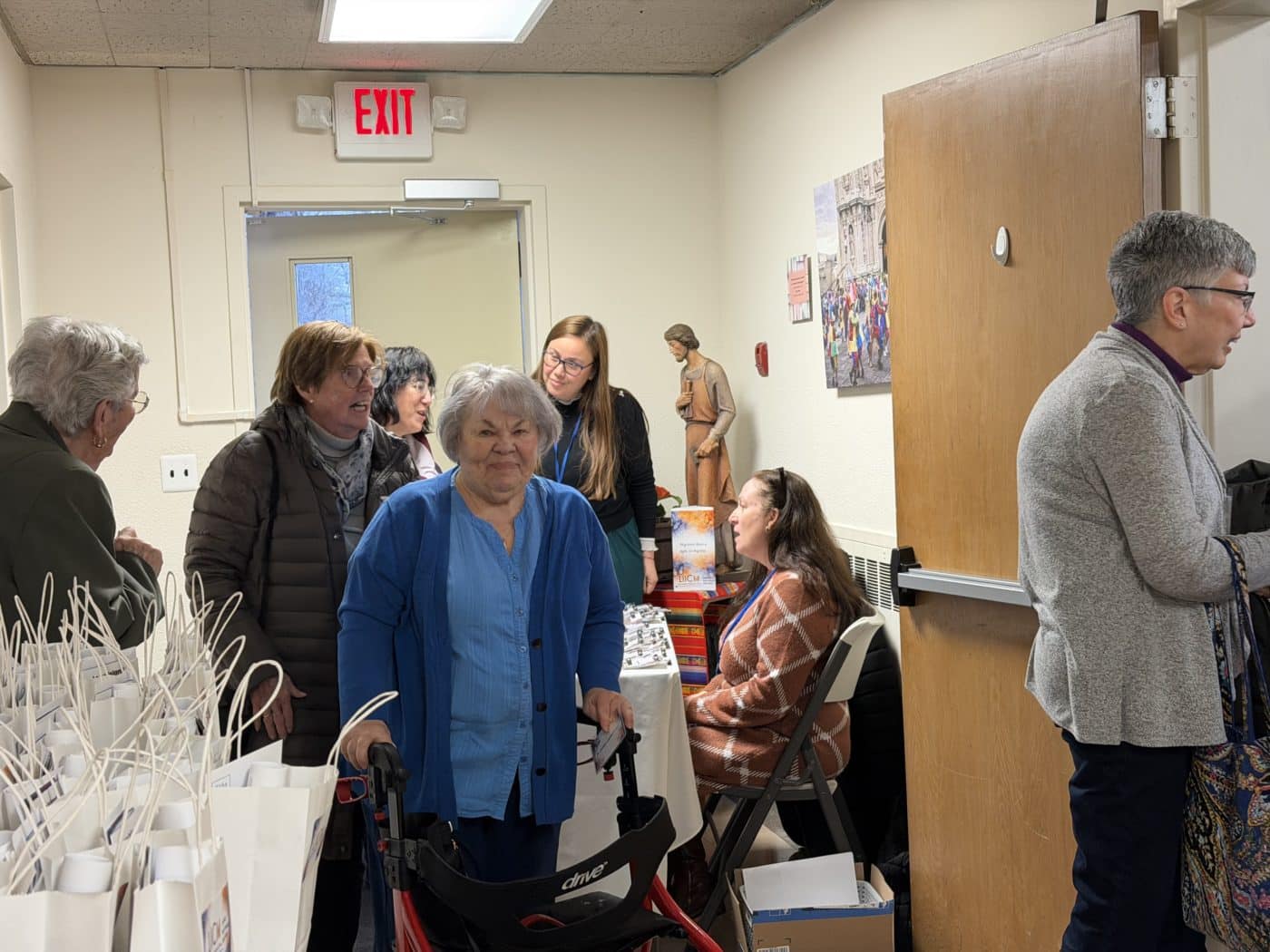 Guests arriving at the LIIC fundraising event.