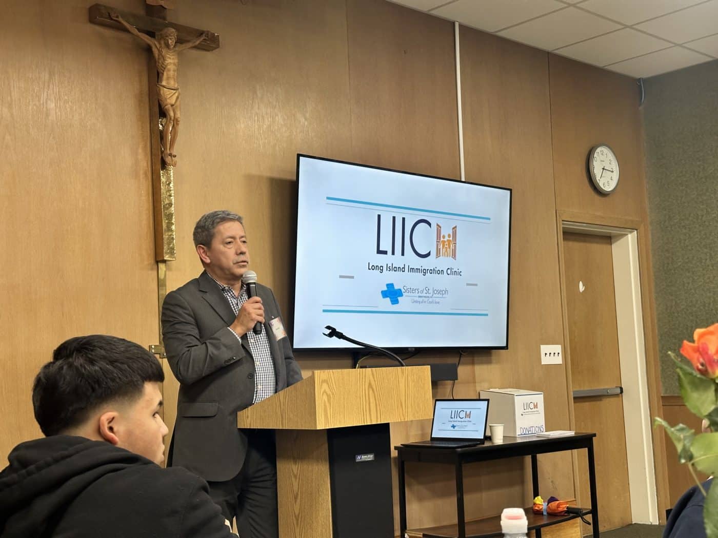 Jose Avila speaking at the LIIC fundraiser.